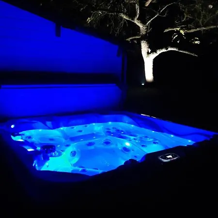 Grand Dans Son Ecrin De Nature *