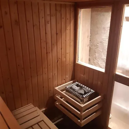 Grand Dans Son Ecrin De Nature *