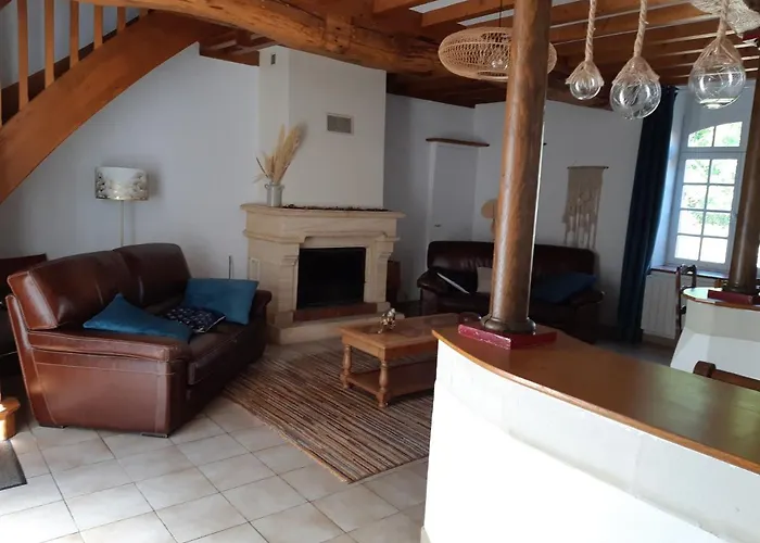 Grand Dans Son Ecrin De Nature 招待所 *